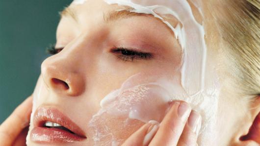 Todo lo que necesitas saber sobre la crema hidratante para una piel radiante